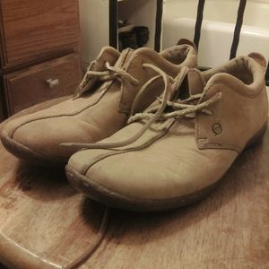 Men's Born leather low-top boot